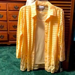 Beautiful in Yellow 2 piece Top with shell